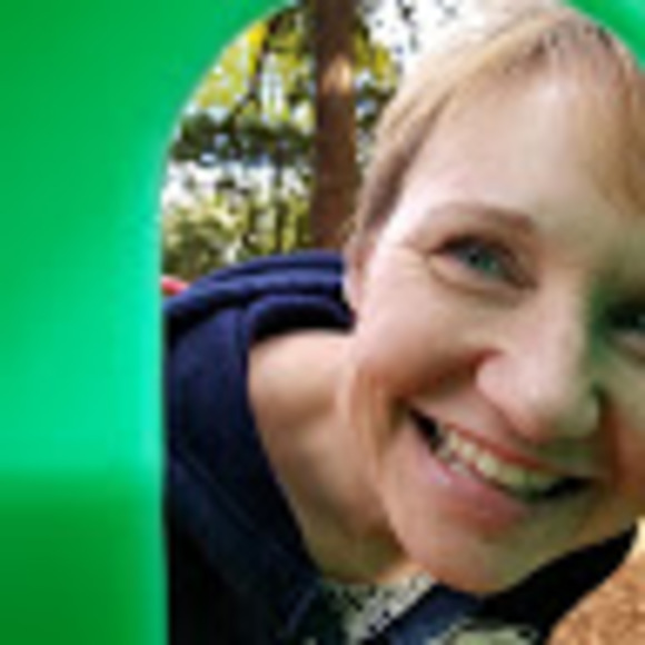 Meet your Posher, Carrie - Picture 1 of 1